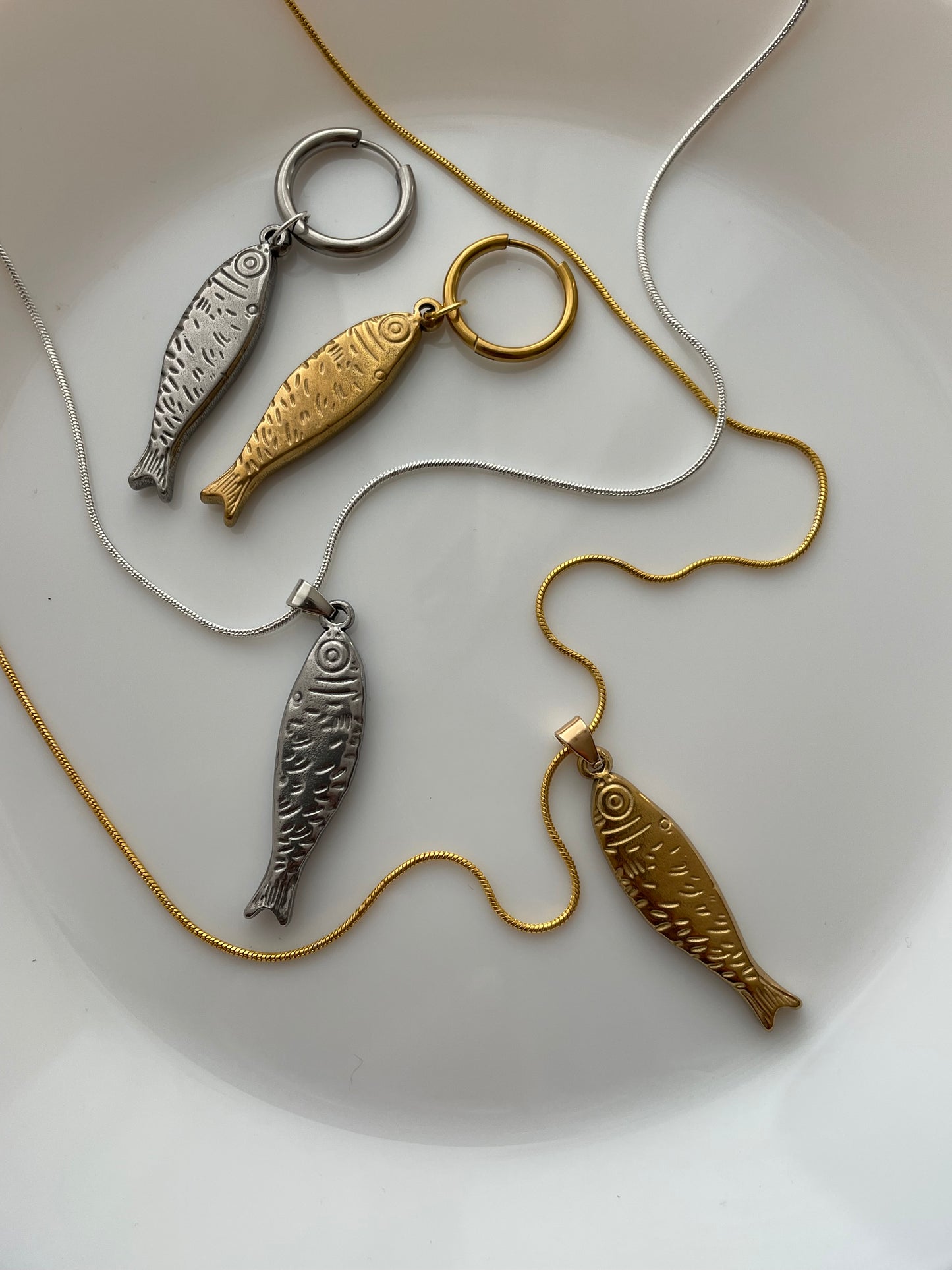 Nerida hoops, gold
