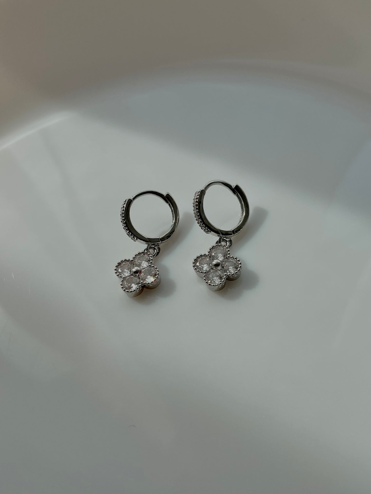 The Clover set, silver