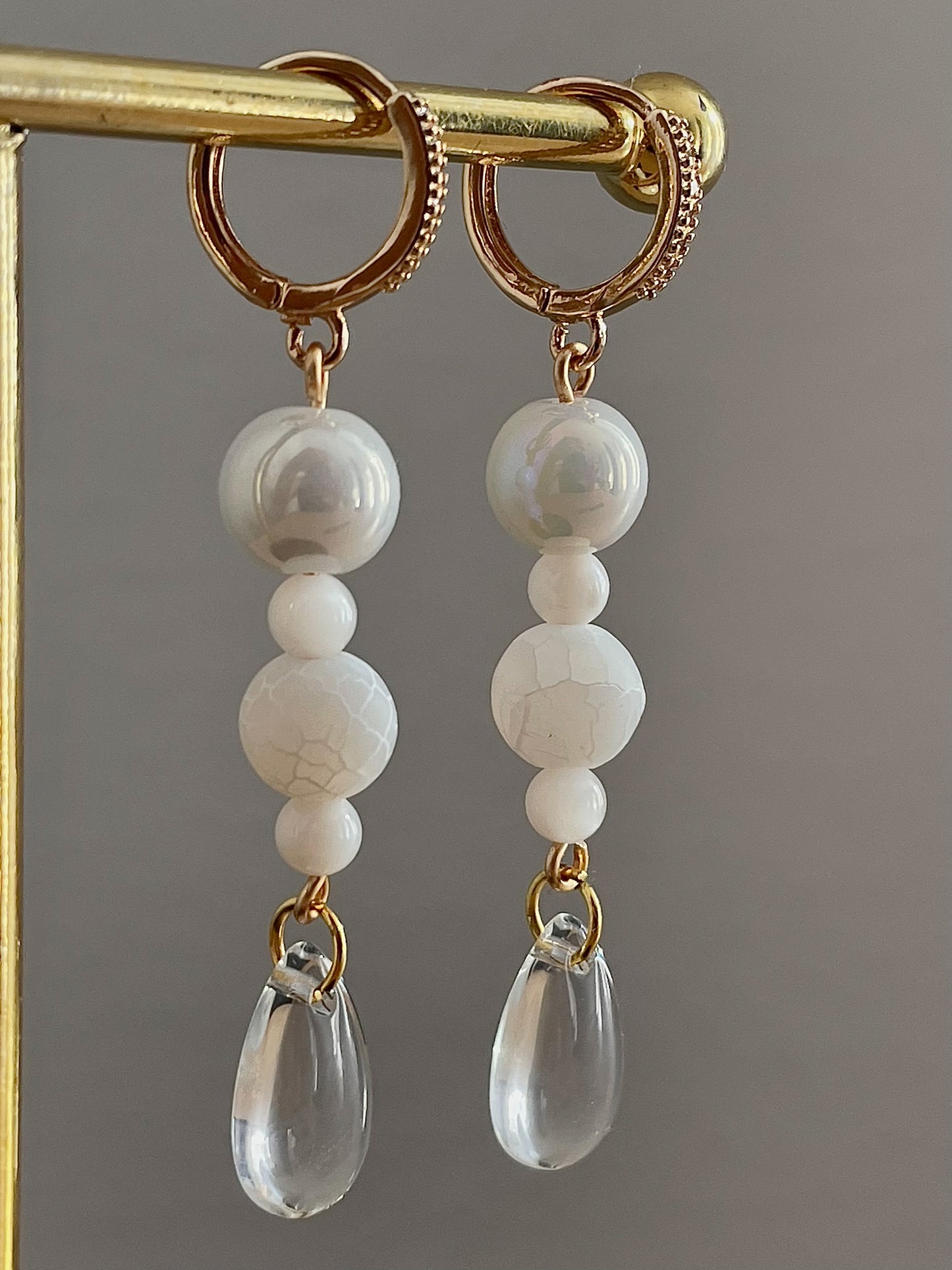 Rainy Moon earrings, golden