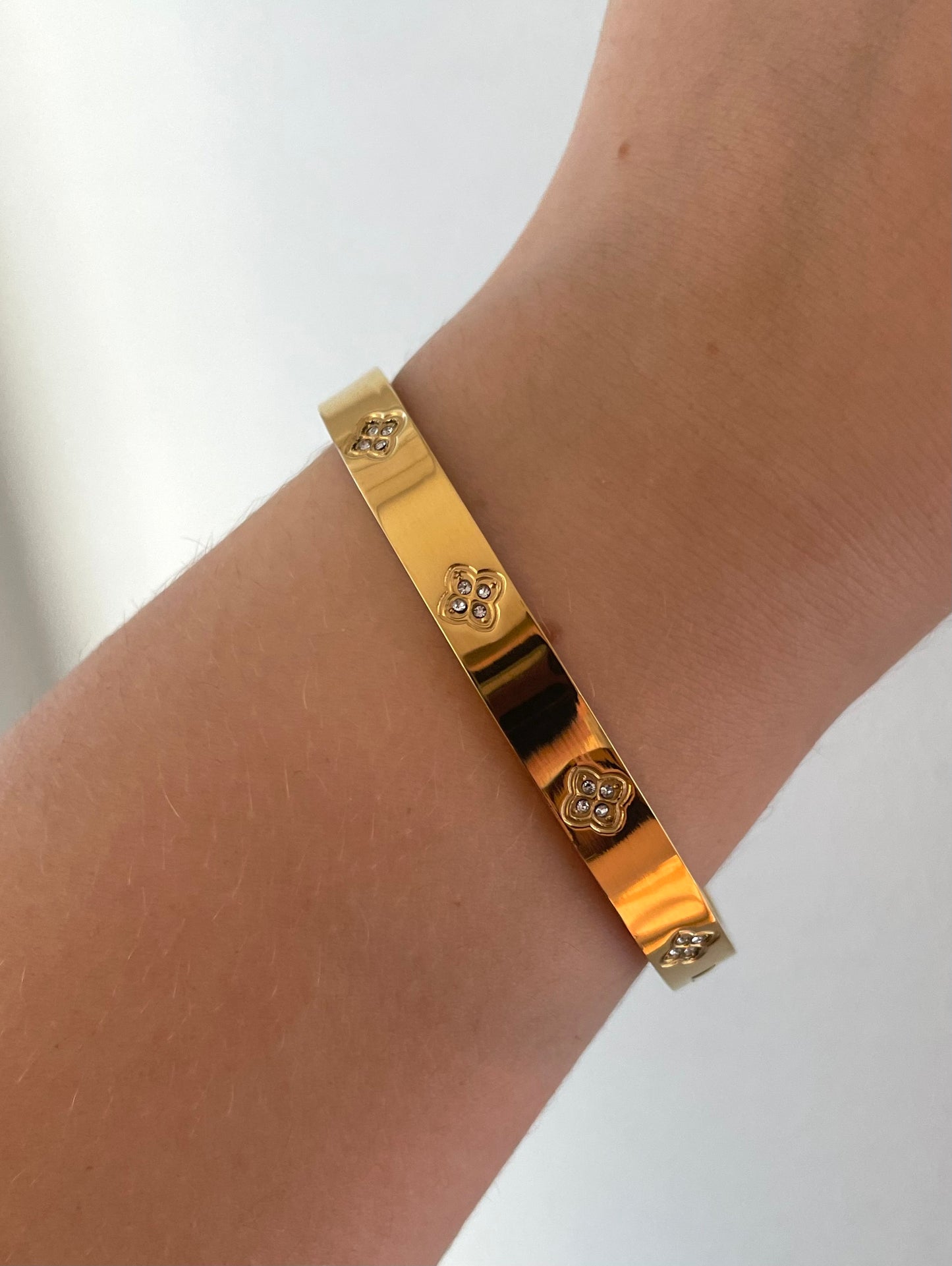 Flower Rhinestone Classic Bangle Bracelet, Stainless Steel, durable everyday jewelry