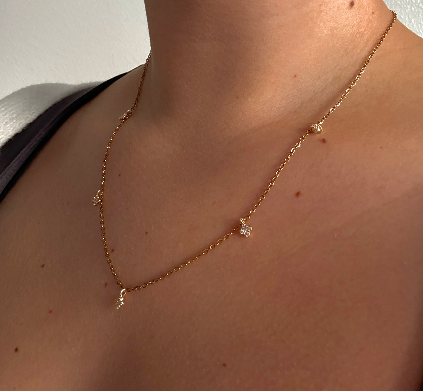 Dainty Clover Necklace, gold