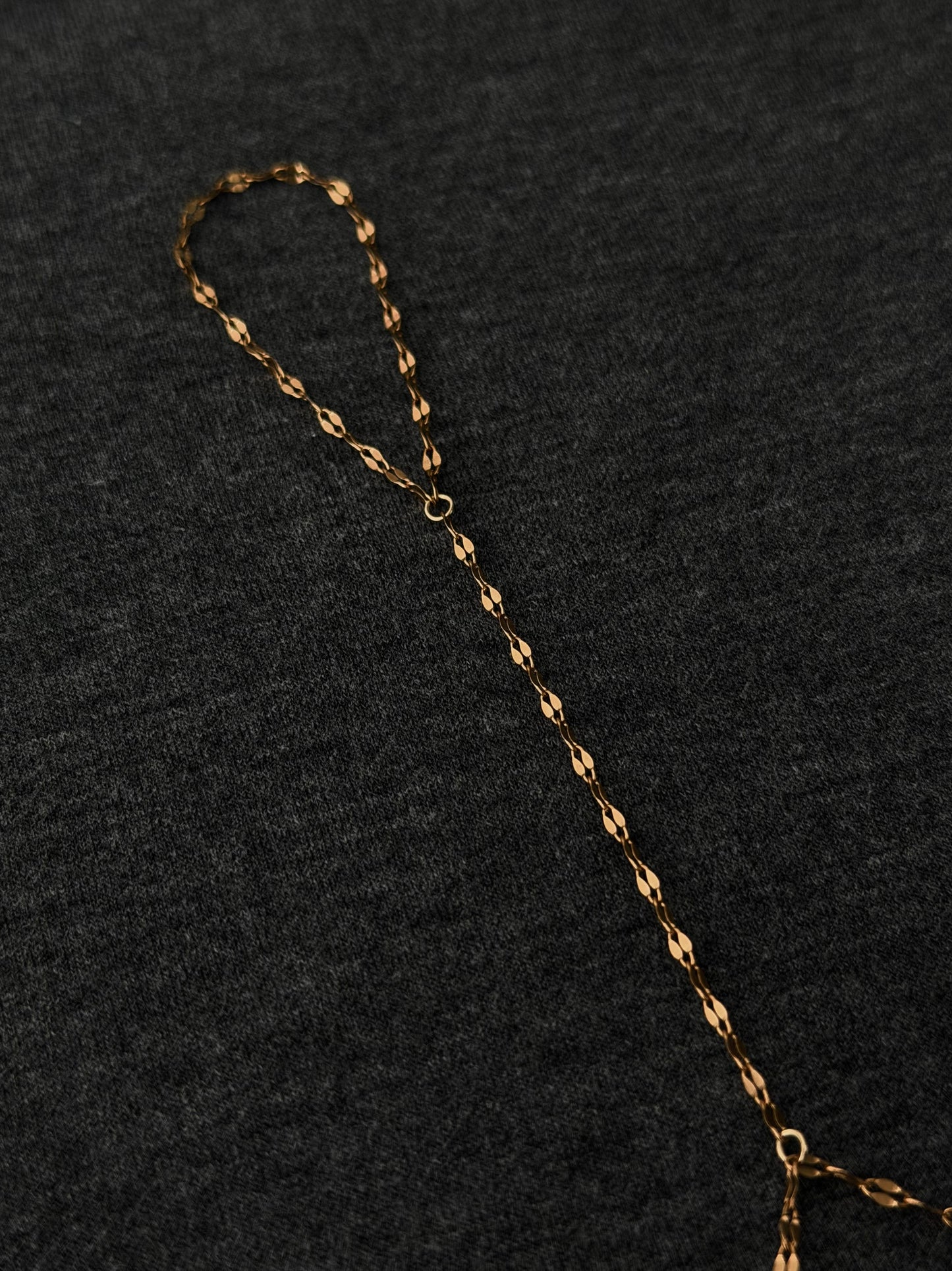 Serena Hand Chain, gold