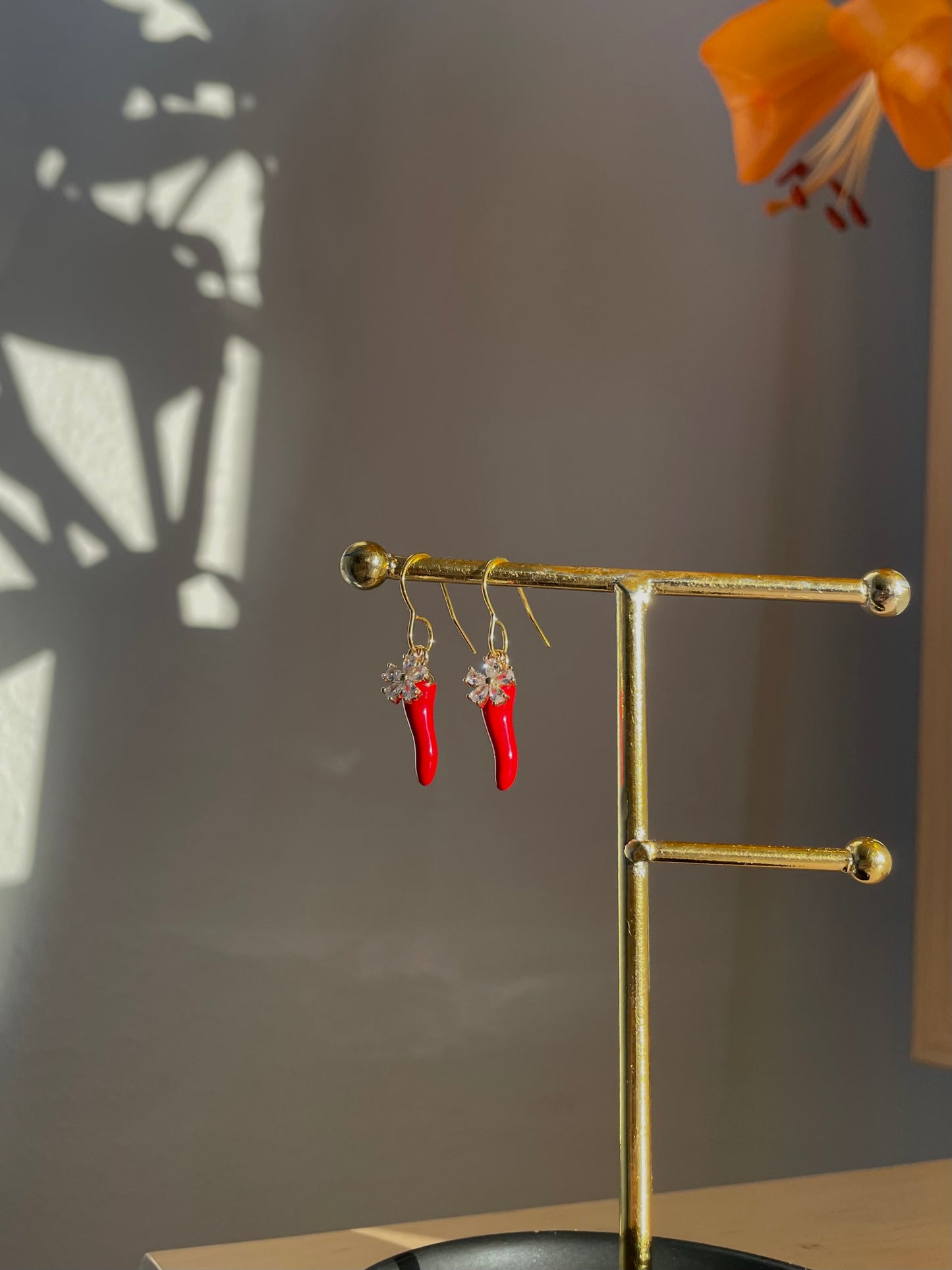 Dainty Hot Bloom earrings