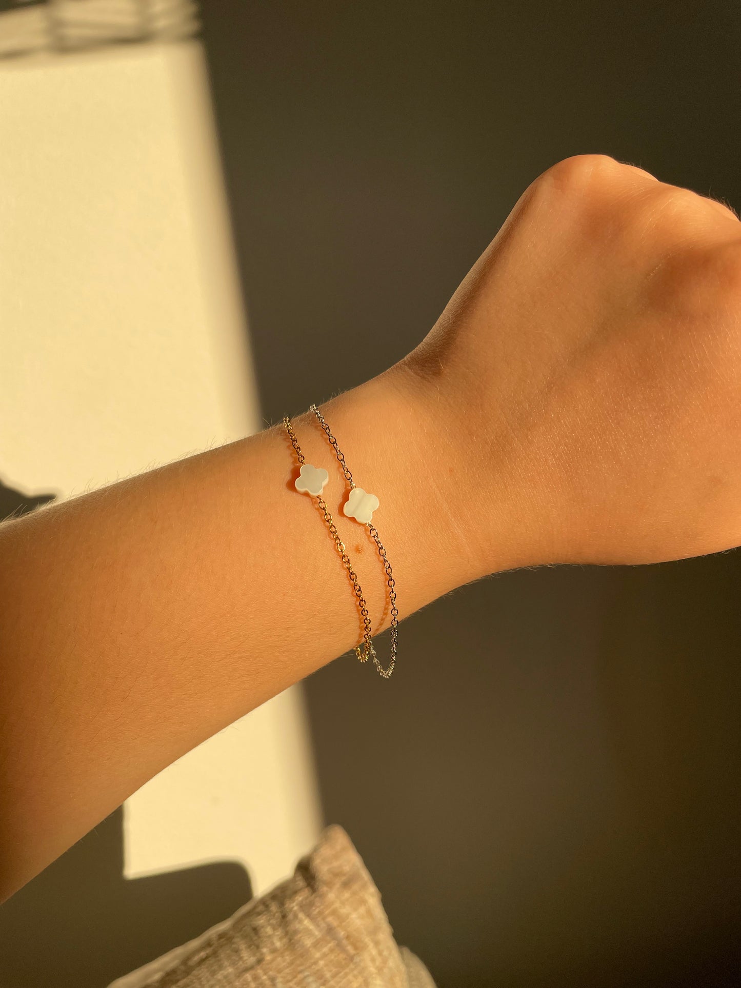 The Noela set, gold/silver