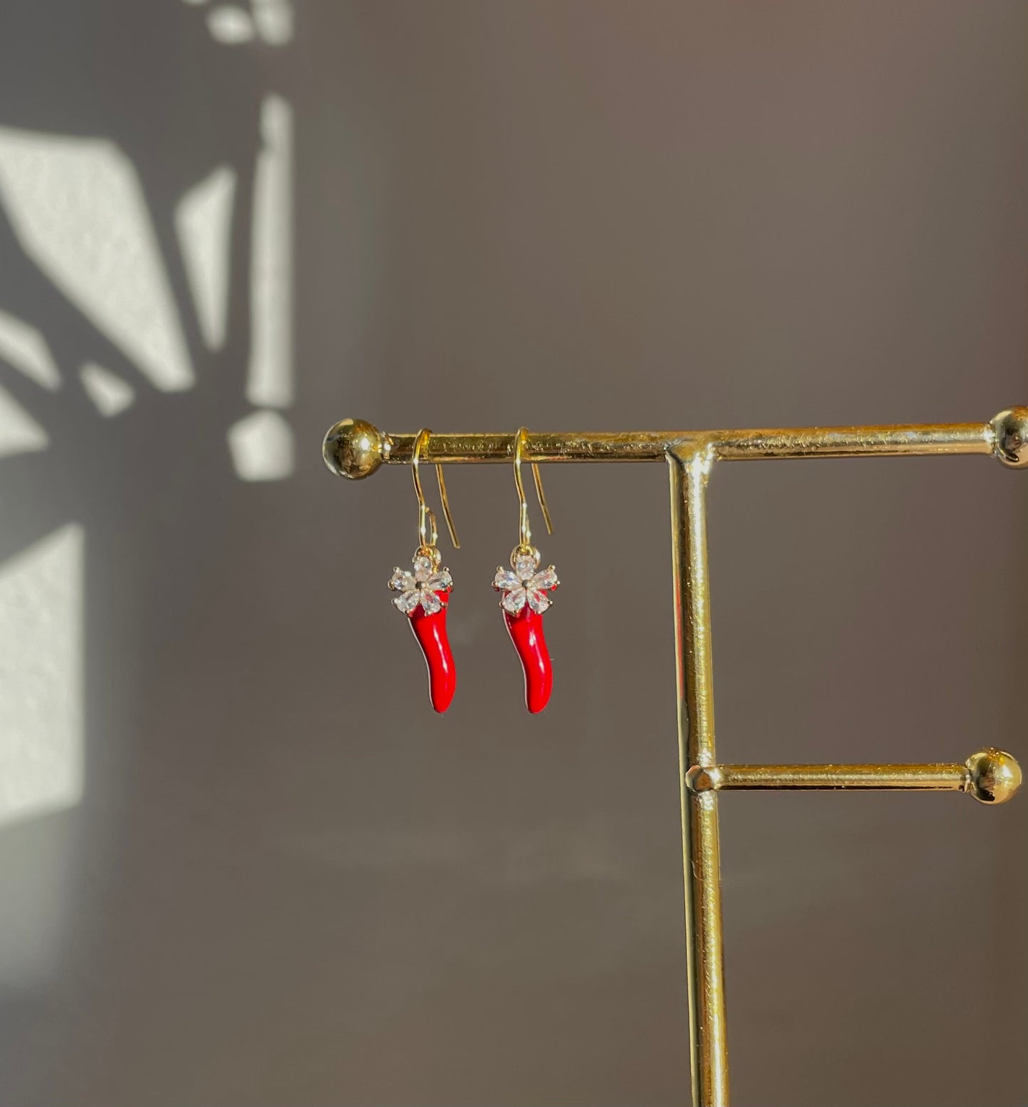 Dainty Hot Bloom earrings