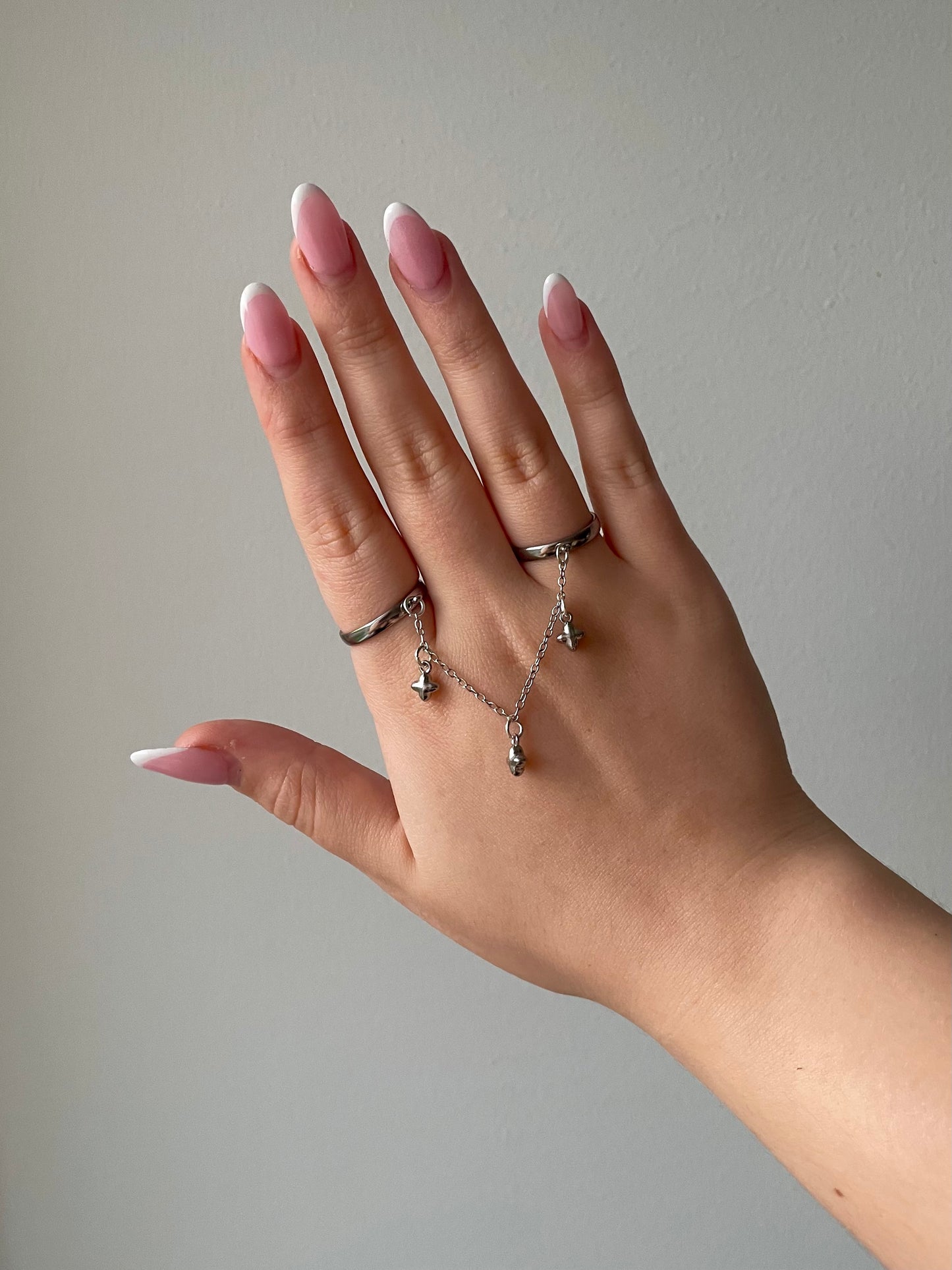 Double ring chain, silver matte clover