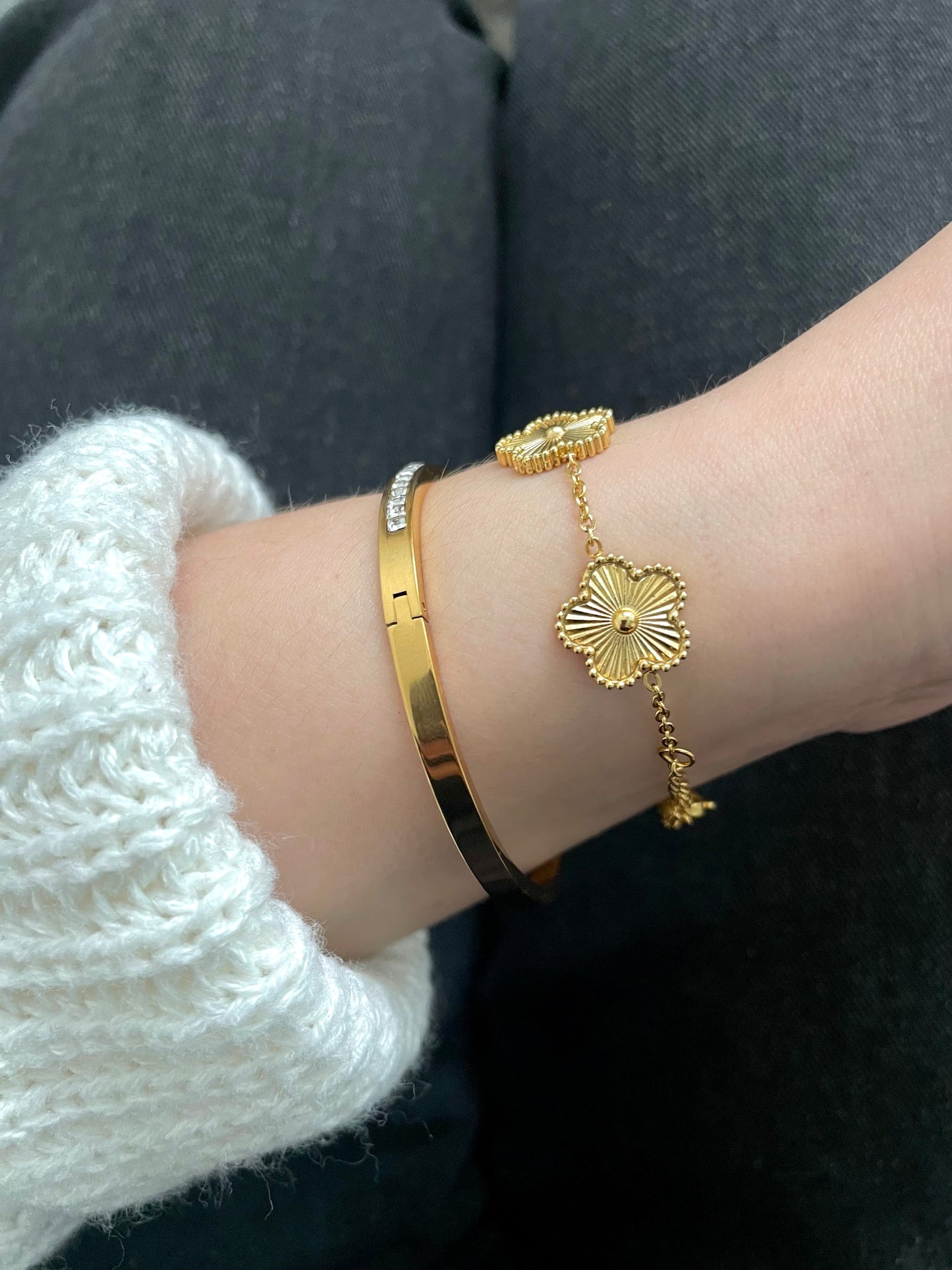 2x bangle set, golden bracelet set