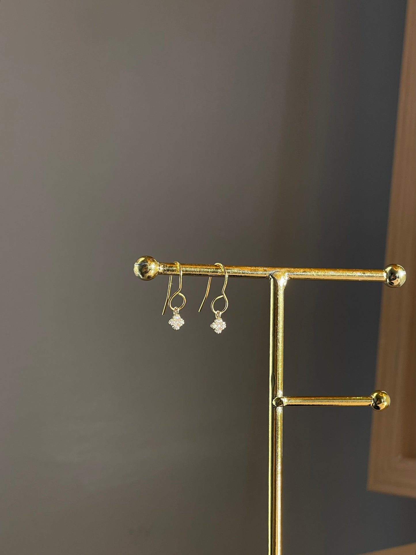 Dainty Twinkle earrings