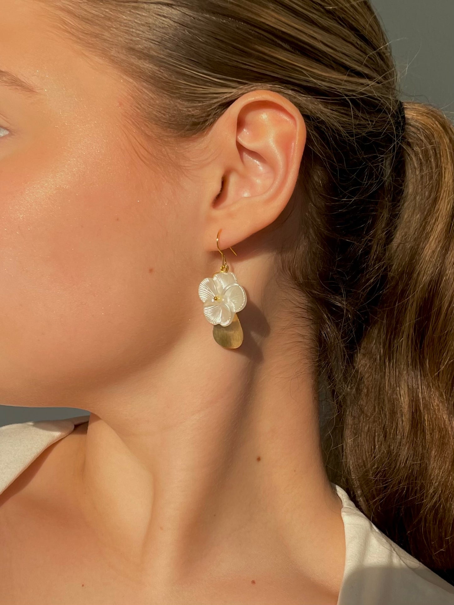 Golden Orvokki earrings