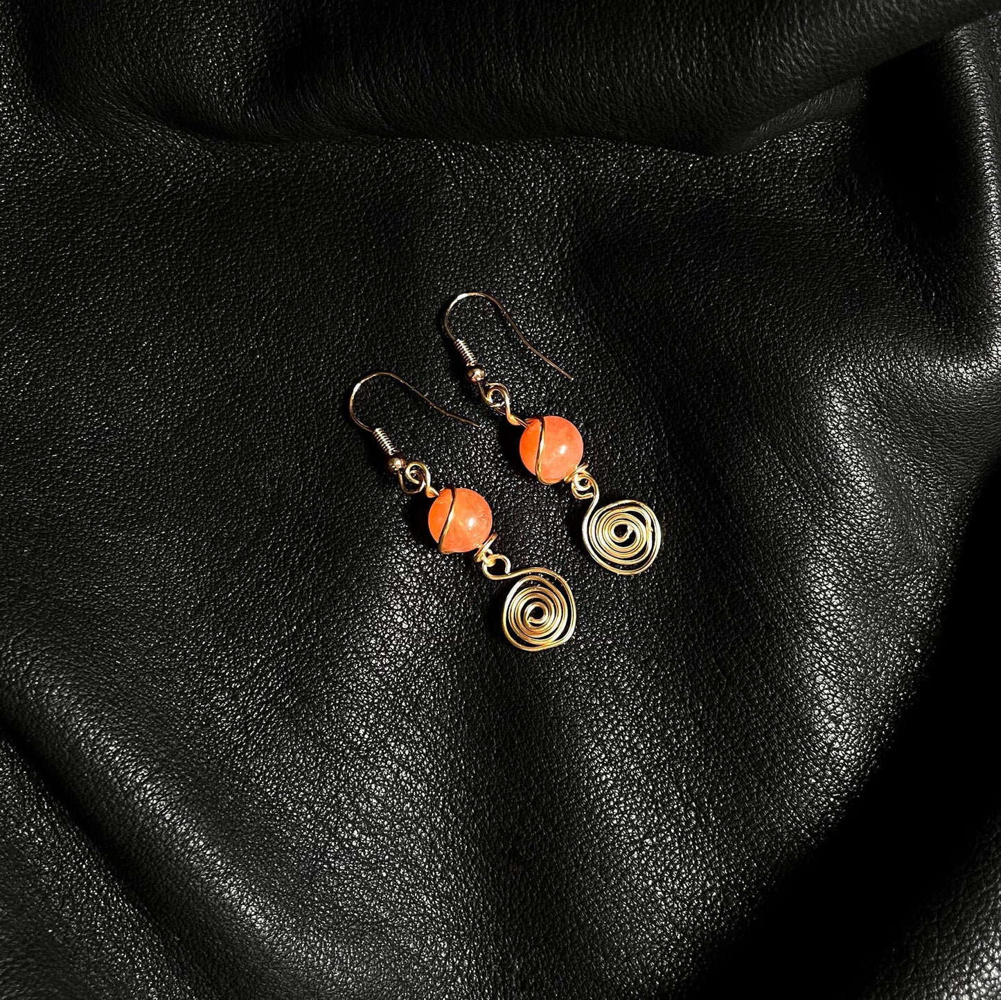 Orange Sun Stone swirl earrings, wire wrapped earrings, gemstone earrings, sunstone jewelry, earrings dangle wire wrapped, crystal jewelry
