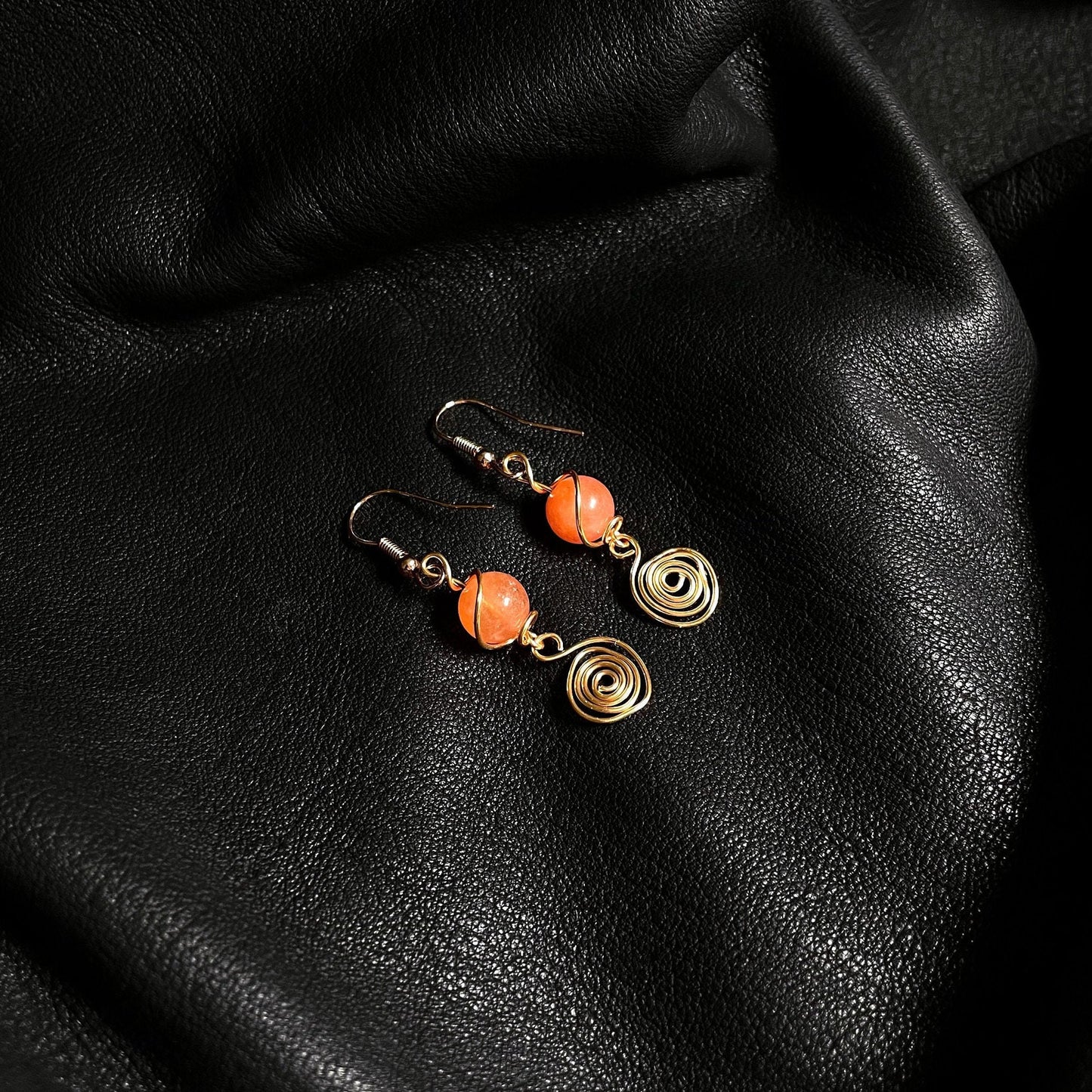 Orange Sun Stone swirl earrings, wire wrapped earrings, gemstone earrings, sunstone jewelry, earrings dangle wire wrapped, crystal jewelry
