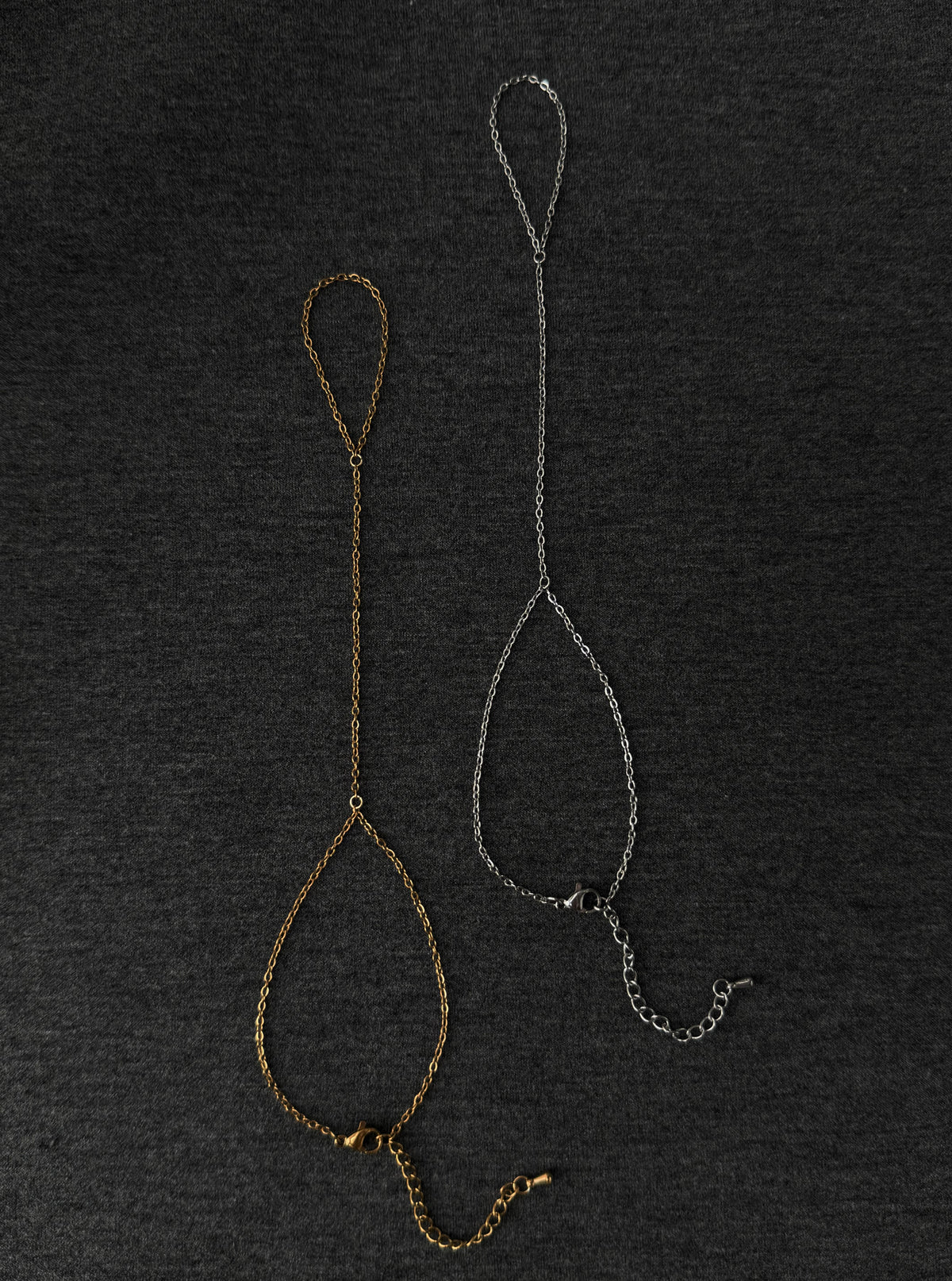 Hand Chain, golden