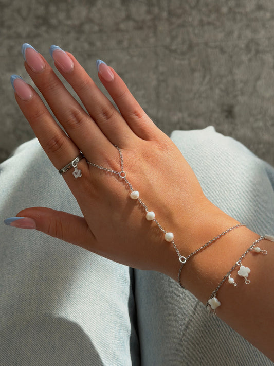 Alora Hand Chain, silver