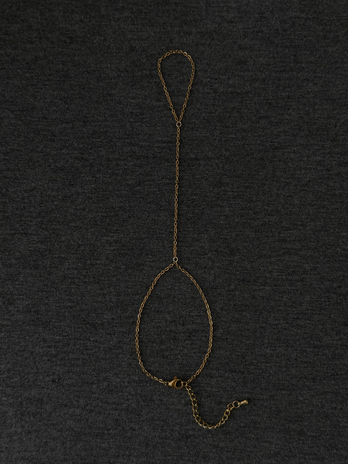 Hand Chain, golden