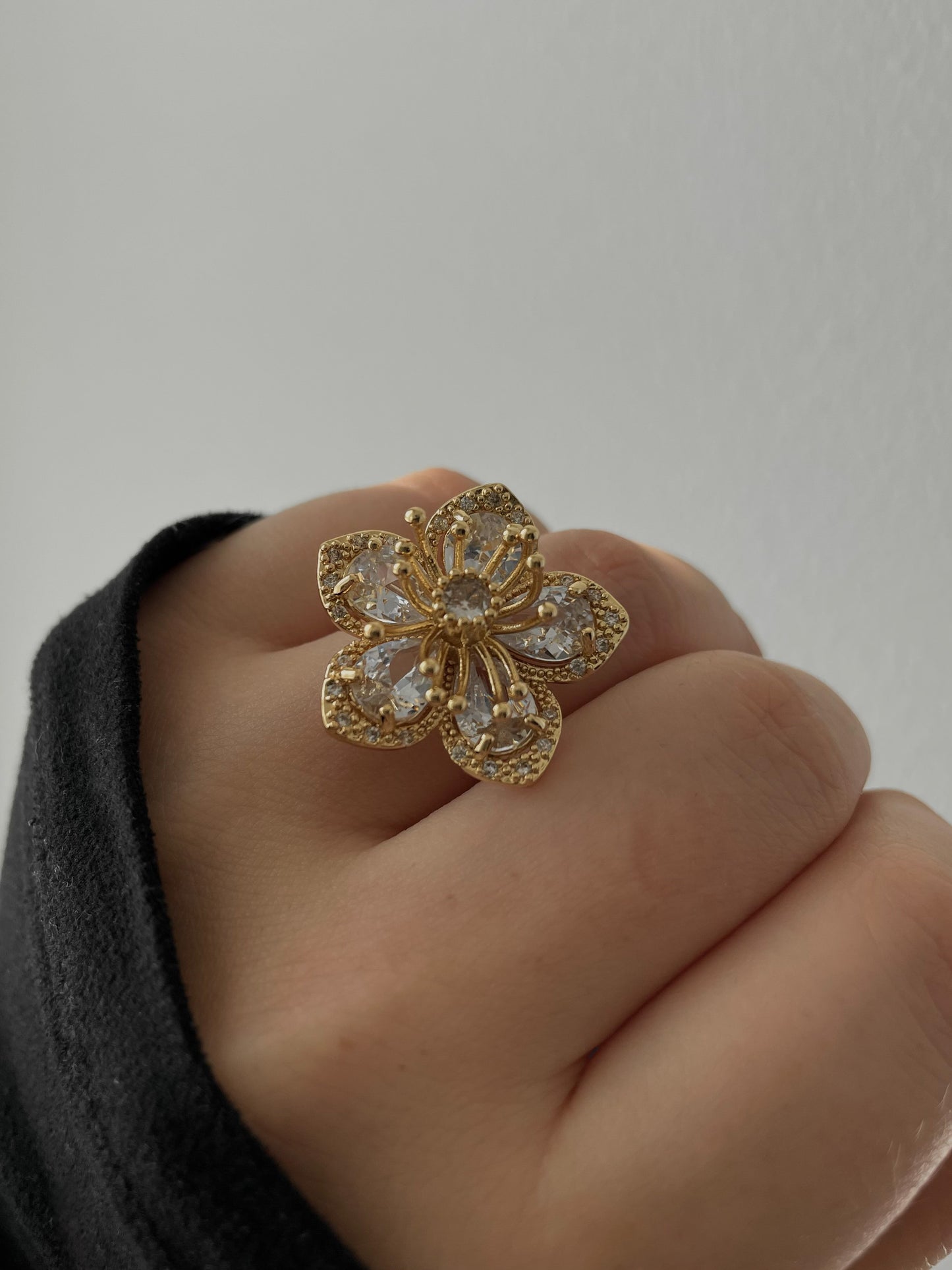 Alia Ring