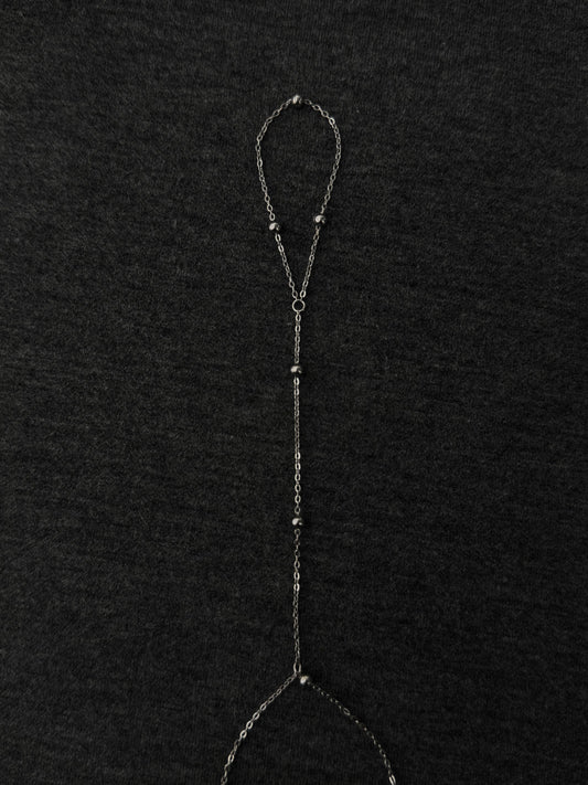 Lucia Hand Chain, silver