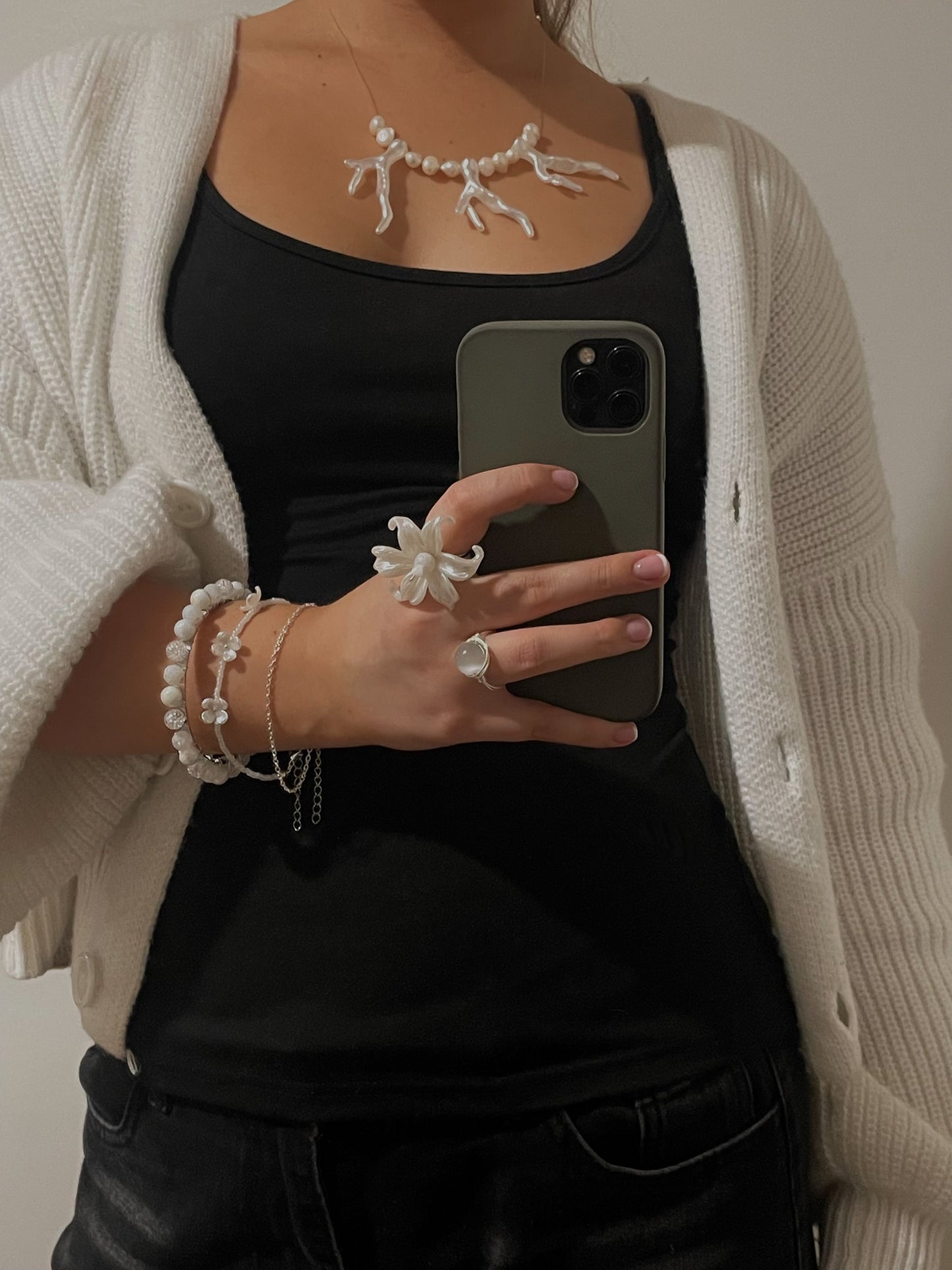 Coral Muse | Invisible necklace