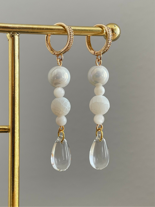 Rainy Moon earrings, golden