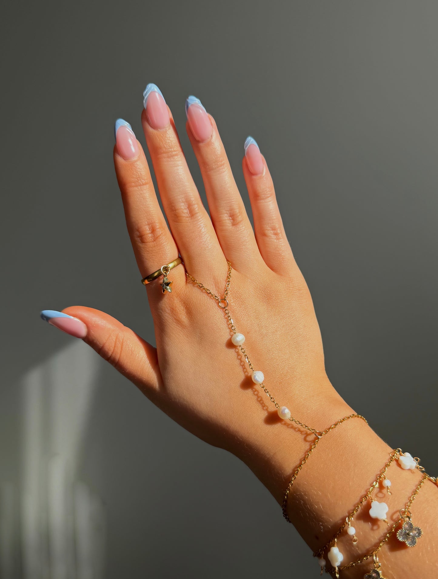 Alora Hand Chain, gold