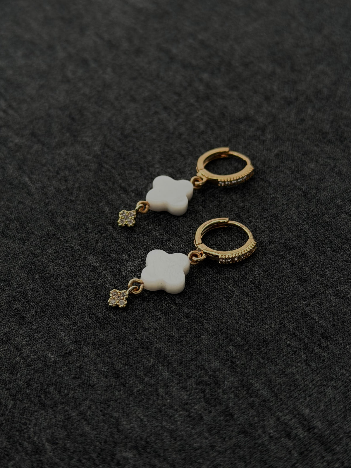 Clover Pearl huggies, gold