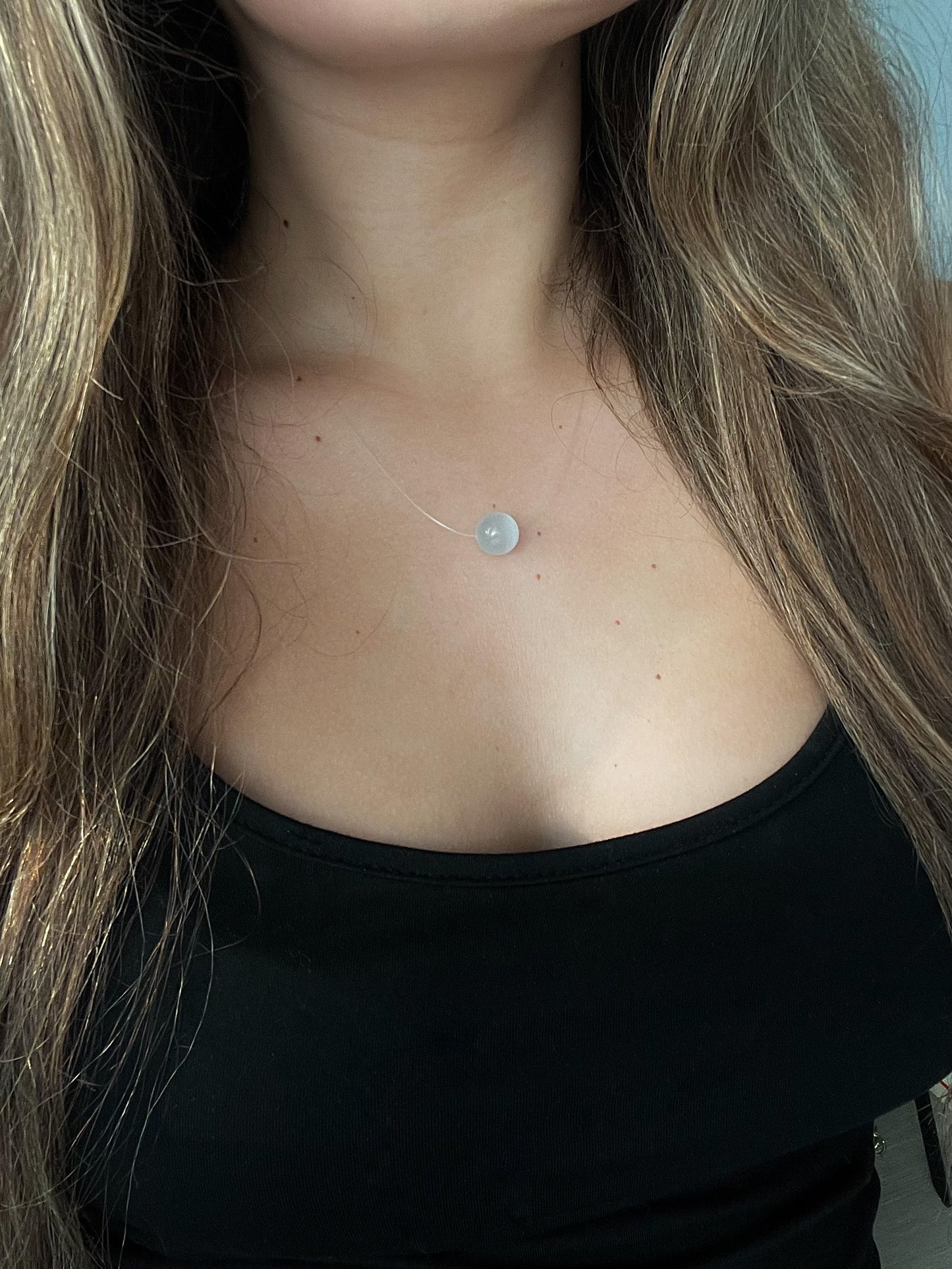 Moonlight | Invisible necklace