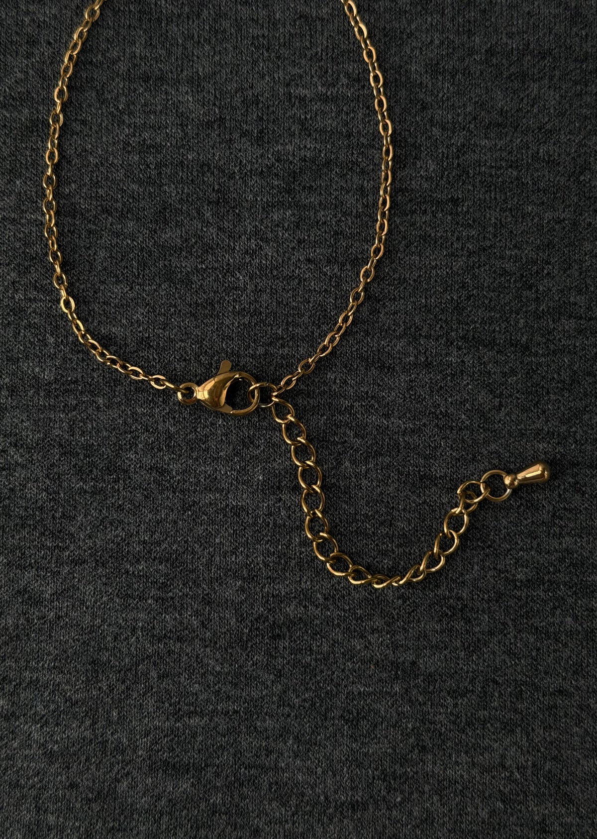 Hand Chain, golden