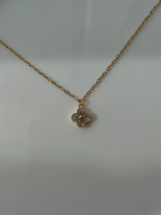 Clover Necklace, gold