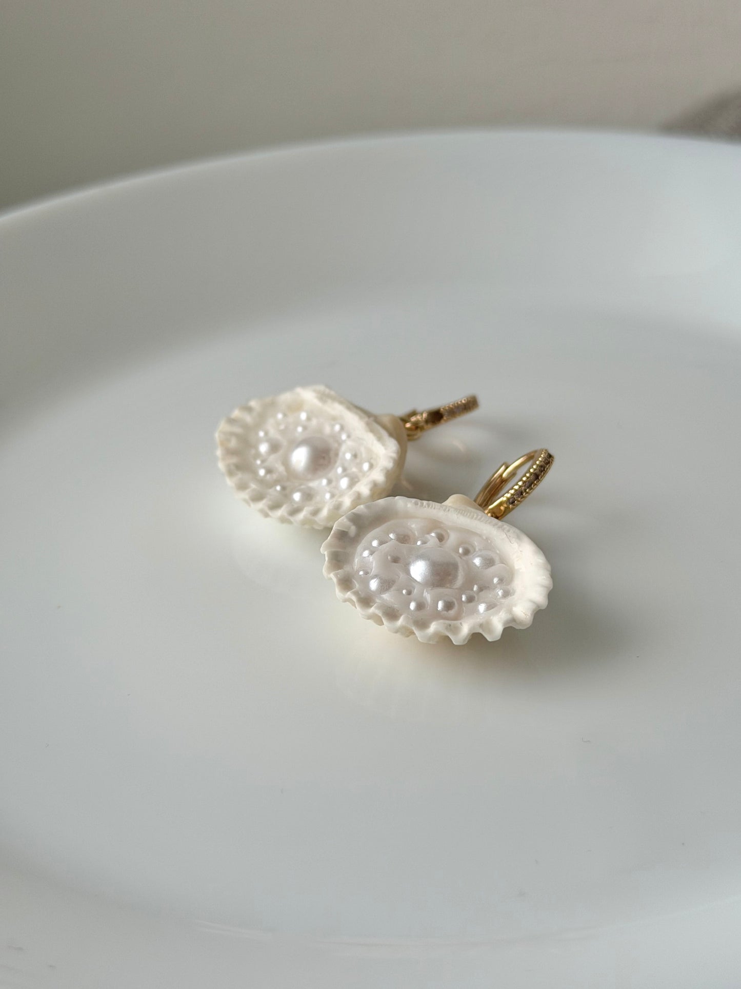 Tiny Treasure earrings | Pearl Rain, gold/silver