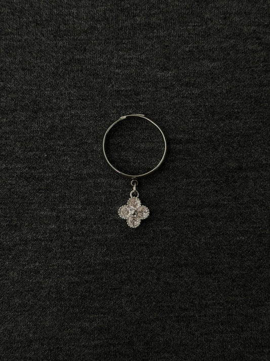 Dangle Clover Ring, silver