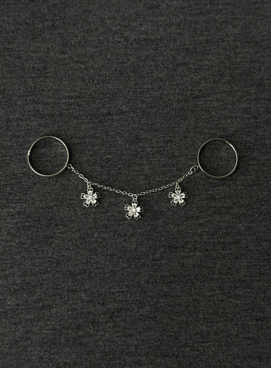 Double ring chain, silver rhinestone flower
