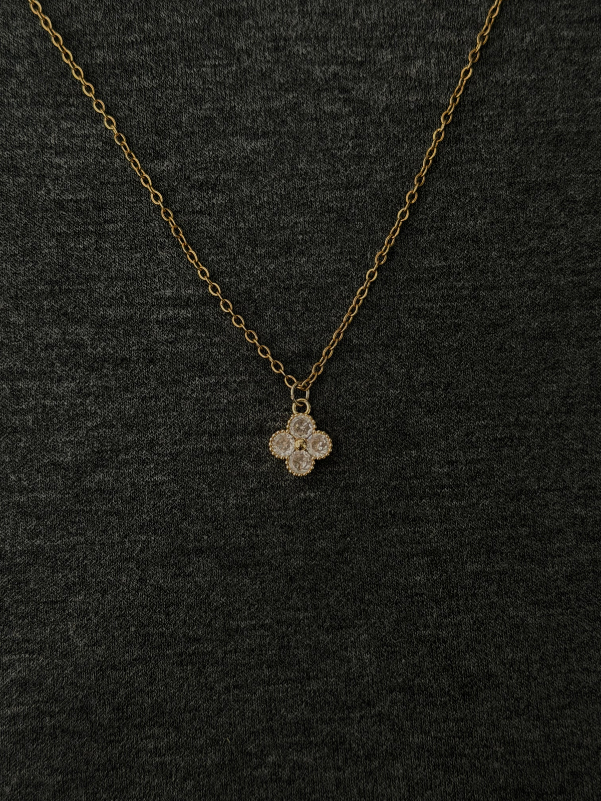 Clover Necklace, gold