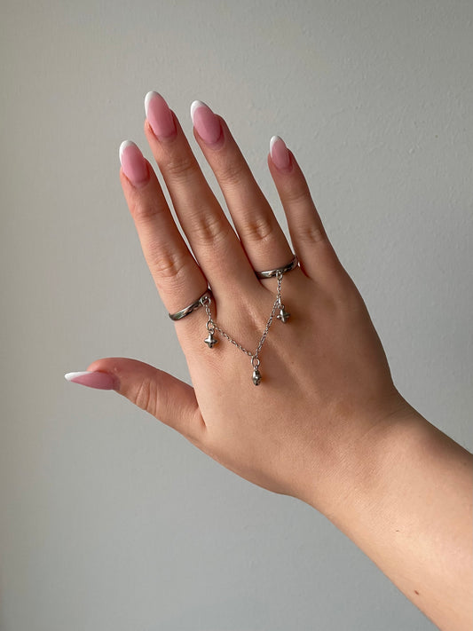 Double ring chain, silver matte clover