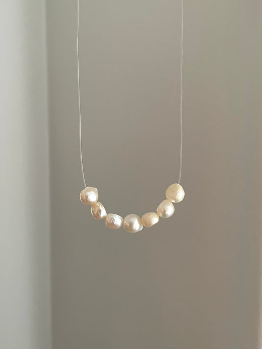 Sea of promises | Invisible necklace