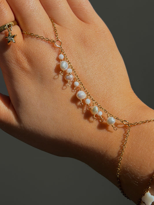 Amalfi Hand Chain, gold