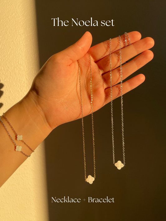 The Noela set, gold/silver