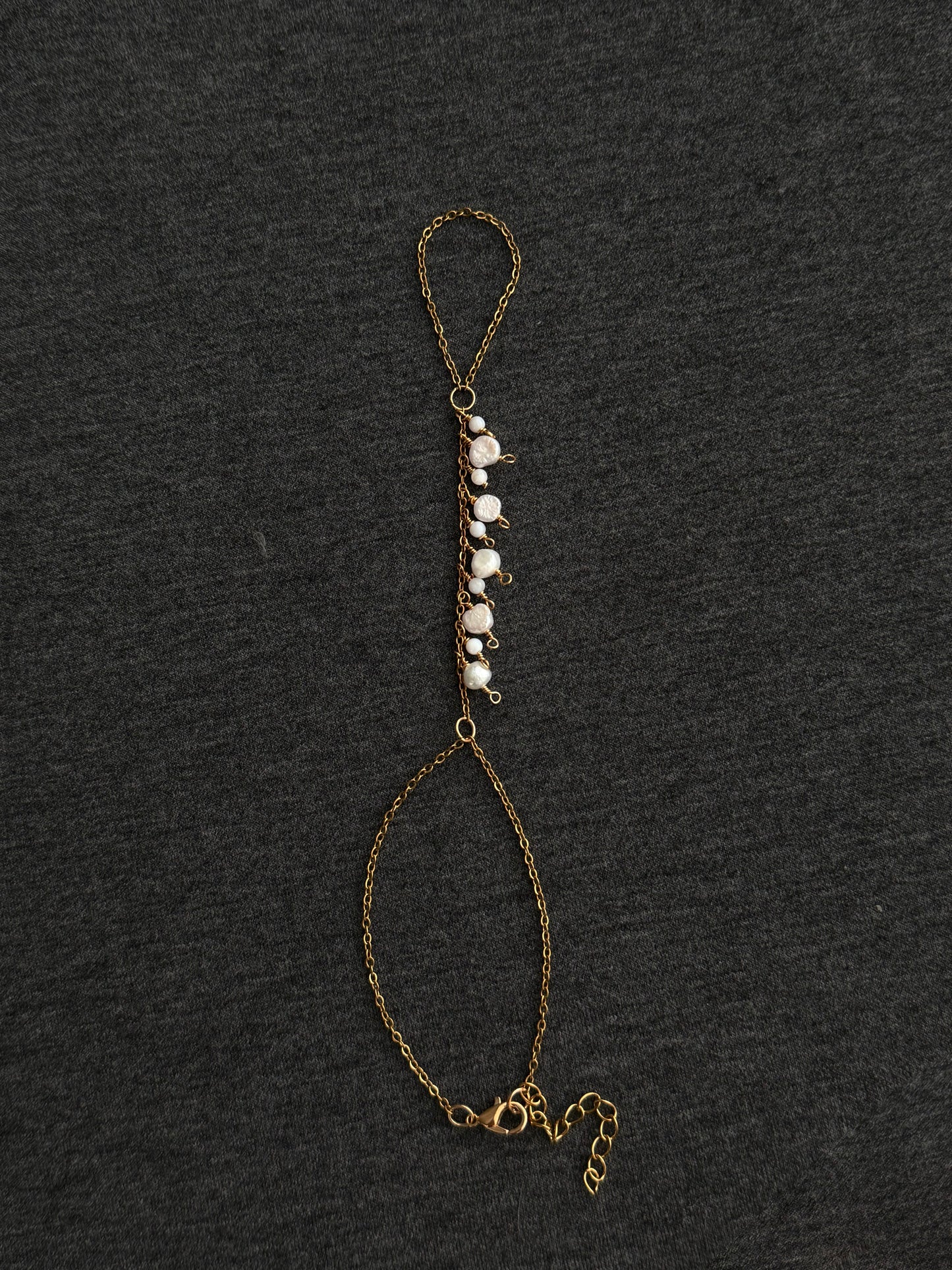 Amalfi Hand Chain, gold