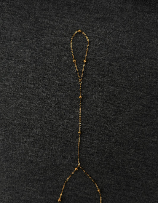 Lucia Hand Chain, gold