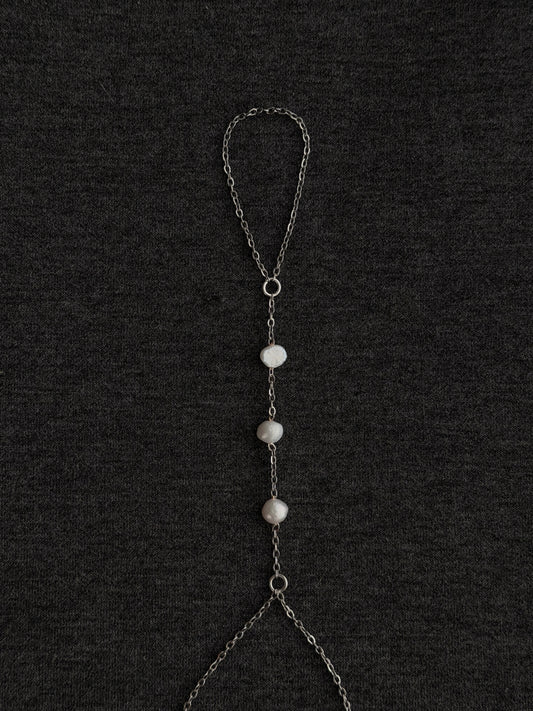 Alora Hand Chain, silver