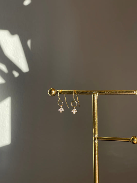 Dainty Twinkle earrings