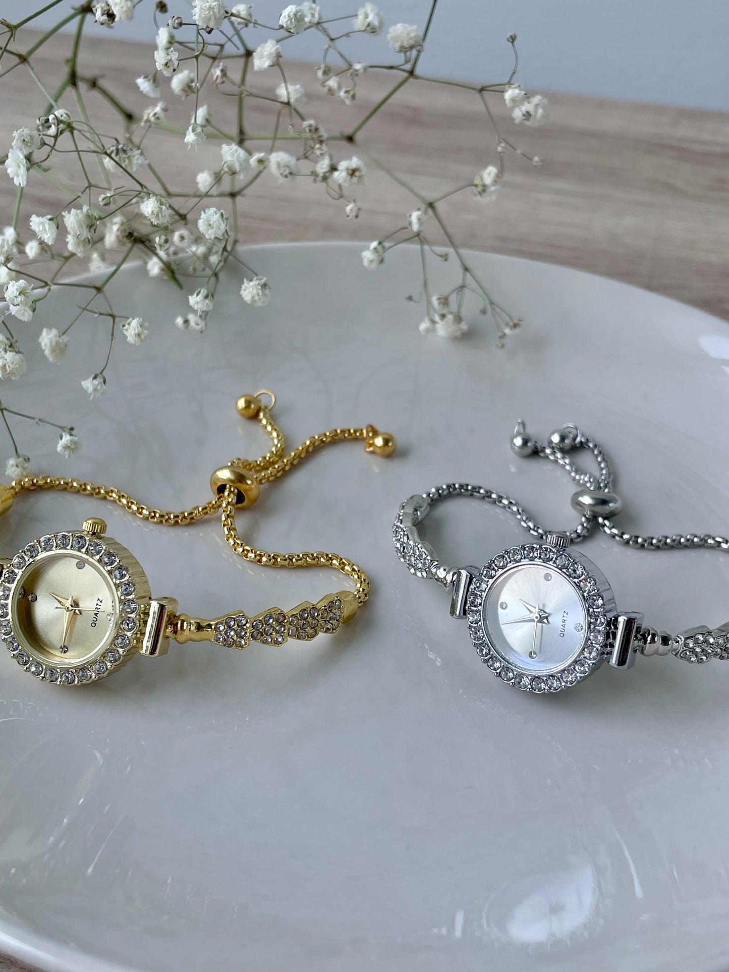 PREORDER| 30.4. Gold Rhinestone bracelet watch, Cocktail Watch, adjustable luxury bolo bracelet, Quartz watch, stainless steel