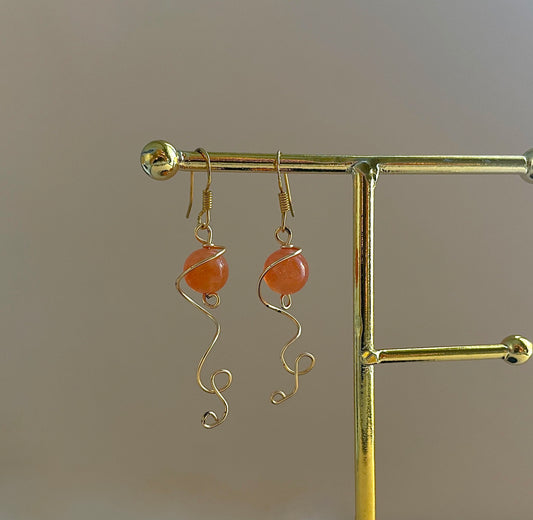 Orange Sun Stone swirl earrings, gemstone dangle earrings, wire wrapped earrings, 925 silver earrings, stone earrings, wire wrapped jewerly