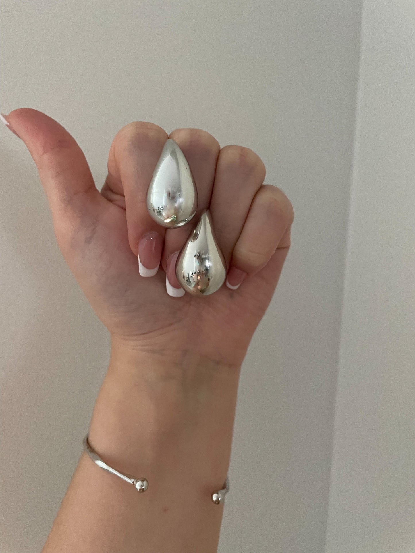 Chunky Silver Teardrop Earrings, Bottega dupe Drop earrings, Gold Hailey Bieber earrings, Kylie Jenner jewelry