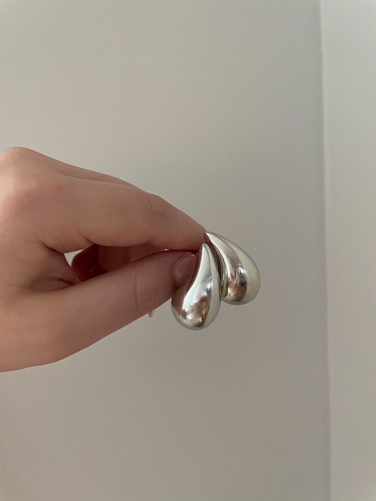 Chunky Silver Teardrop Earrings, Bottega dupe Drop earrings, Gold Hailey Bieber earrings, Kylie Jenner jewelry